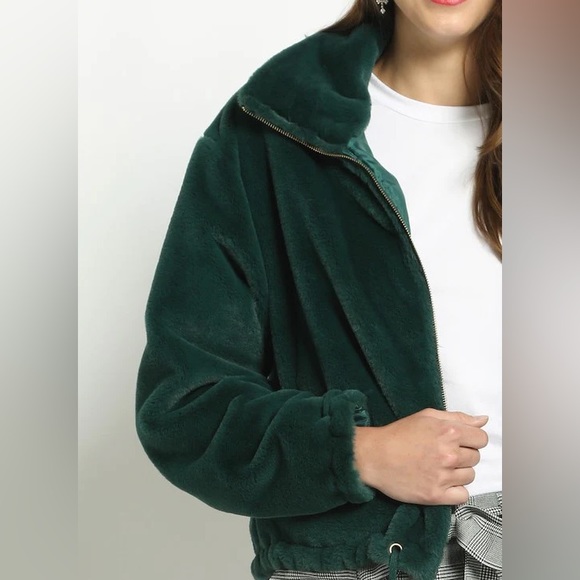 Faux Fur Zip Up - Picture 5 of 5